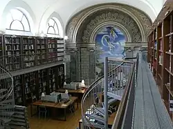 no 69 : vue intérieure de la bibliothèque de la cinémathèque de Toulouse.