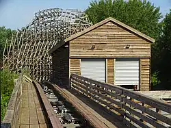 La remise des trains.