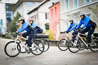 Patrouille cycliste de la Stadtpolizei Winterthur (2012).