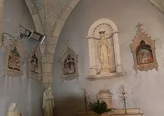 Statues et chemin de croix.