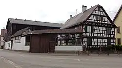 Ferme, 65, rue du Maréchal-Foch.