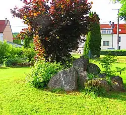 Ruines de l'ancienne église.