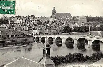 Le pont et la cathédrale, en 1908.