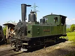 Locomotive à vapeur G 3/3 no 5 Bercher au Chemin de fer-musée Blonay-Chamby en été 2003.