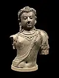 Bodhisattava Avalokitesvara de Chaiya de style Sriivijaya, bronze, H = 63&nbsp;cm, fin VIIIe début IXe&nbsp;siècle.