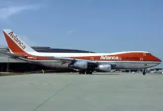 HK-2910X, l'appareil impliqué, ici à l'aéroport de Paris-Charles-de-Gaulle en août 1983, trois mois avant l'accident.