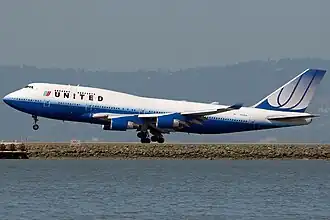 Un Boeing 747-451, United Airlines.