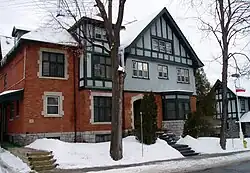 Ambassade à Ottawa.