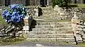 Escalier menant à l'église.