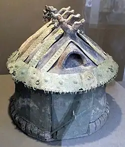 Vulci, urne cinéraire en forme d'habitation, VIIIe s. av. J.-C.