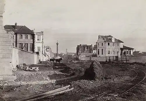 Le boulevard en direction de la Bastille (Charles Marville, 1877).
