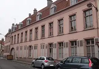 L'Hôpital Saint-Jean.