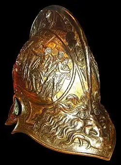 Bourguignotte damasquinée, milieu XVIe&nbsp;siècle.