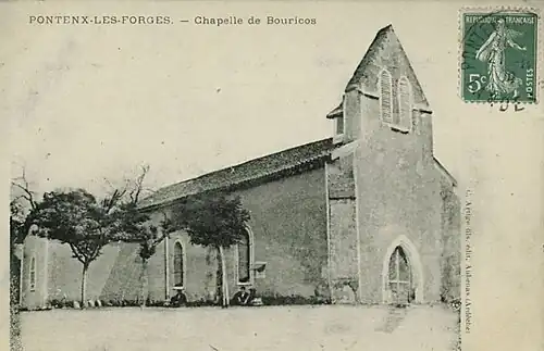 Carte postale de la chapelle de Bouricos du début du XXe&nbsp;siècle.