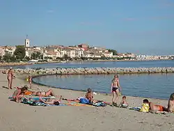 Vue de la plage de Bouzigues.