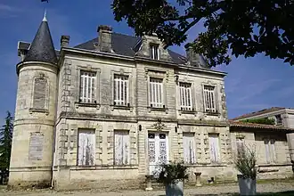 Le château des Borges.