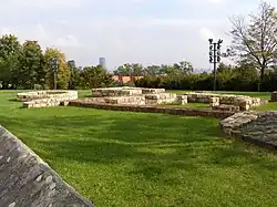 Reconstitution des fondations du château du onzième et douzième siècle