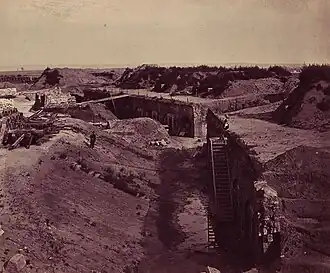 Intérieur de la redoute des Hautes-Bruyères