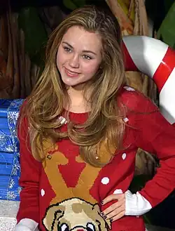 Brec Bassinger intérprète Courtney Whitemore / Stargirl