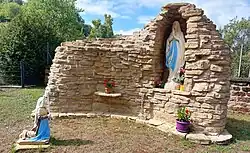 Grotte de Lourdes de l'église Saint-Hubert.