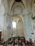 2e&nbsp;travée, vue vers le sud dans la chapelle.
