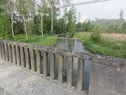 Brienne-sur-Aisne : La Retourne, parapet du pont