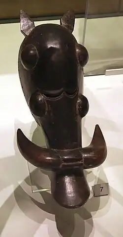 Masque de phacochère (XIXe siècle), Londres, British Museum.