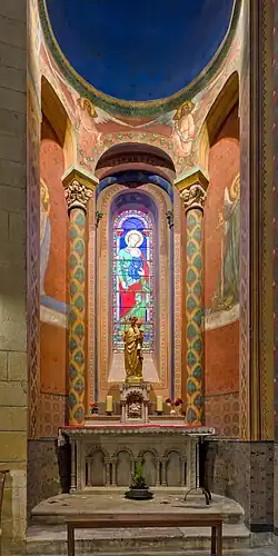 Une chapelle de la collégiale Saint-Martin.