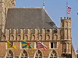 Halles de Bruges – gothique de brique en Flandre (simplification du décor)