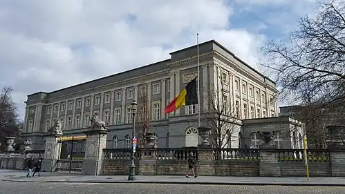 Palais des Académies.