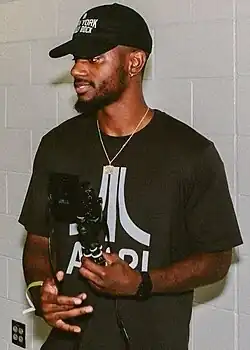 Description de l'image Bryson Tiller August 2018 (cropped).jpg.