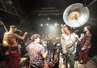 Description de cette image, également commentée ci-après