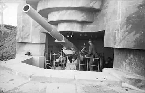 Canon de 155 mm GPF sur le Mur de l'Atlantique