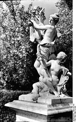 La Chasse, 1749, marbre, H. 239 cm, Potsdam, Palais de Sanssouci.