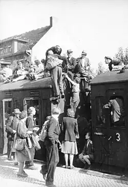 La gare de S-Bahn (Spandau-West) en 1947.