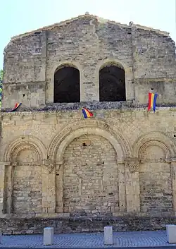 Portail latéral de la collégiale