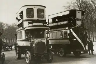 Bus Brillié n° 80 et n° 87 du CGO à Paris, vers 1907.