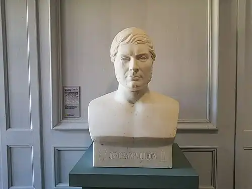 Buste de Jean-François Champollion (1841), Vif, musée Champollion.