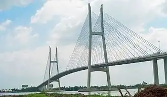 Le pont Mỹ Thuận en 2011