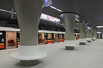 Image illustrative de l’article Rondo ONZ (métro de Varsovie)