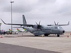 CASA C-295 TU-VMC à l'aéroport international de Kotoka en 2020
