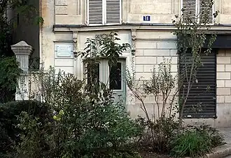 N°11 : maison où résida Eugène Boudin (plaque sur la façade).