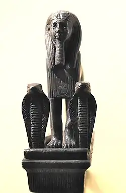 Le roi Taharqa représenté en sphinx (détail) - Louvre (E3916).