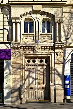 Porte du no&nbsp;41.