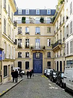 Partie nord de la rue vue du boulevard Beaumarchais.