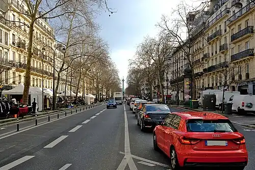 Vers la place de la Bastille.