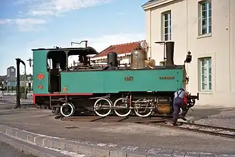 Locomotive 3714 sur la plaque tournante de la gare.
