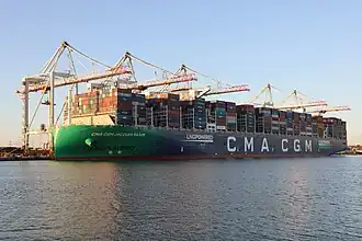 illustration de CMA CGM Megamax-24