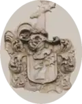 Blason de Dorothé Elisabeth von zur Mühlen (1726-1776), épouse du précédent, sur la façade de la maison des Têtes Noires de Tallinn.