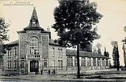 Description de cette image, également commentée ci-après